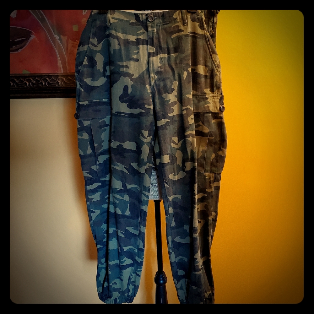 Oversized came pants